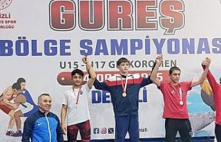 Yunusemreli güreşçiler yılın ilk madalyalarını...