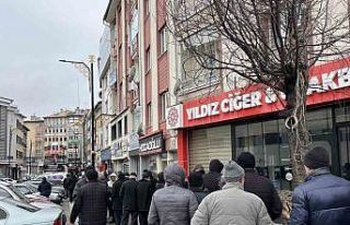 Zam söylentisi kuyruk oluşturdu