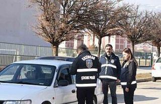 16 ekip 52 personelle Erzincan Emniyeti çocuk ve...