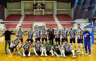 1. Lige koşan Denizlispor Cavidil yarı finallere...