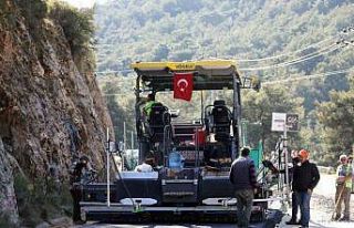 328 milyon TL yatırım yapılan Ölüdeniz yolunda...