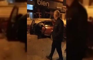 3 araca çarpan sürücü kaçtı