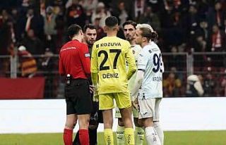 Adana Demirspor, Galatasaray maçında sahadan çekildi