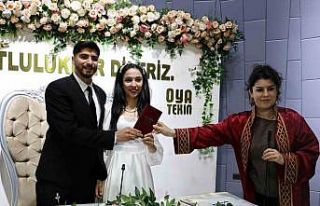 Adana’da nikah salonlarında 14 Şubat yoğunluğu