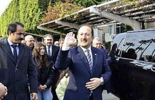 AFAD Başkanlığına atanan Vali Pehlivan alkışlarla...