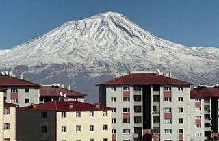 Ağrı Dağı ihtişamıyla göz kamaştırıyor