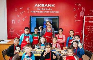 Akbank deprem bölgesinde ileri dönüşümle yeni...