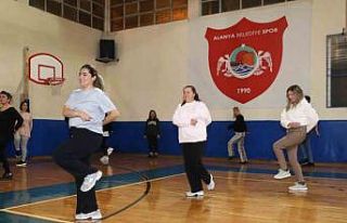 Alanya Belediyesi zeybek kursları ikinci dönemi...