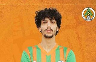Alanyaspor, Enes Keskin’i renklerine bağladı