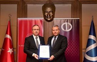 Anadolu Üniversitesi ve Eskişehir İl Milli Eğitim...