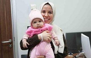 Anne ve bebeği birbirine bağlayan ameliyat