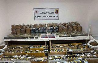 Antalya’da 400 kilo kaçak tütün ele geçirildi