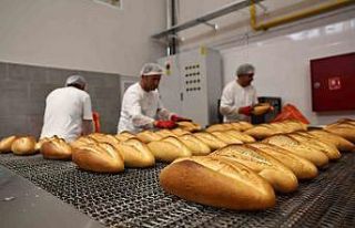 Antalyalılar ‘Halk Ekmek’ten memnun