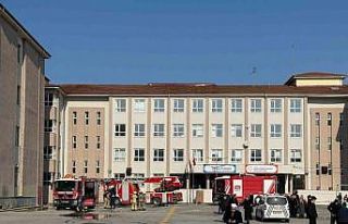 Arnavutköy’de okulda yangın paniği