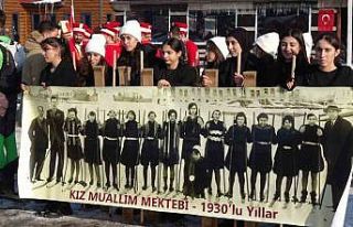 Asırlık o fotoğraflar yeniden canlandırıldı