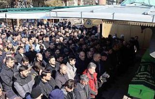 Atalay Özbek son yolculuğuna dualarla uğurlandı