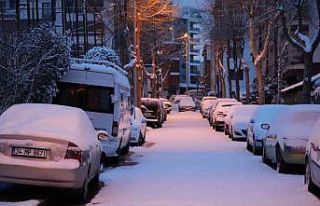 Avcılar’da yoğun yağışın ardından vatandaşlar,...