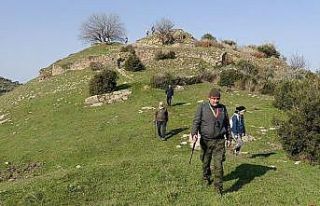 Aydınlı doğaseverler Orthosia Antik Kenti’ni...