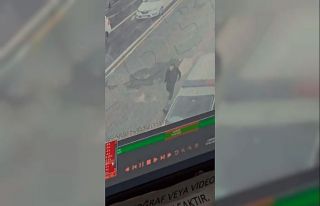 Bağcılar’da polise bıçakla saldırı: O anlar...