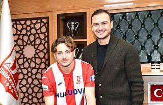 Balıkesirspor’dan orta sahaya takviye