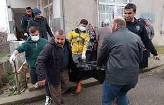 Banyoda ölü bulundu