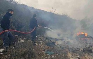Barakada başlayan yangın ormana sıçramadan söndürüldü