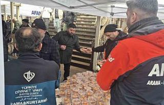 Bartın’da depremzedeler hayrına lokma dağıtıldı