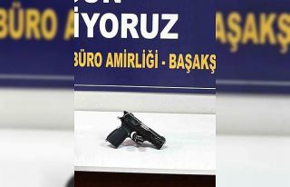 Başakşehir’de düğünde havaya ateş açan şahıs...