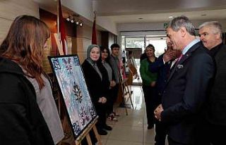 Başkan Alemdar Bilim Merkezi’nin imzasını gençlerle...