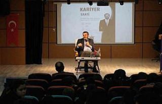 Başkan Çetinkaya öğrencilerle bir araya geldi