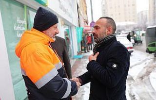 Başkan Çolakbayrakdar: "Yoğun kar yağışına...