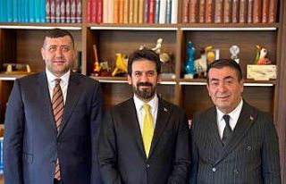 Başkan Metin, kütüphane için görüşmelerini...