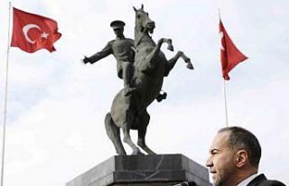 Başkan Özdemir: "Bu onurlu mirası yaşatmak...