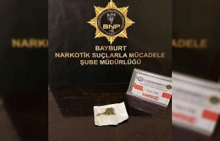 Bayburt’ta bir miktar skunk maddesi ele geçirildi