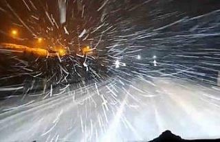 Belediye başkanının "kar" yayını tebessüm...