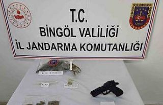 Bingöl’de aranan 8 şüpheli yakalandı