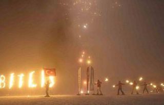 Bitlis’te meşaleli kar festivali