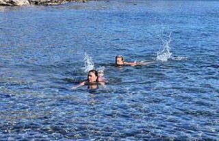 Bodrum’da kış ortasında deniz keyfi