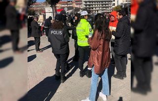 Buldan polisi vatandaşları dolandırıcılara karşı...