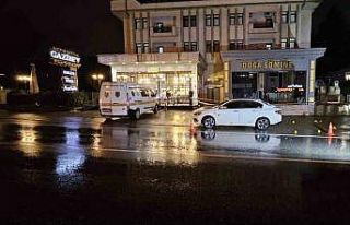 Bungolav tatiline geldi, yol tartışmasında silahla...