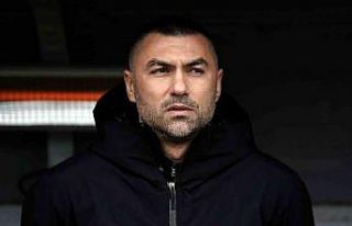 Burak Yılmaz kırmızı kart gördü