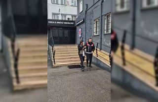 Bursa’da oto faresine operasyon: Çaldığı malzemelerle...