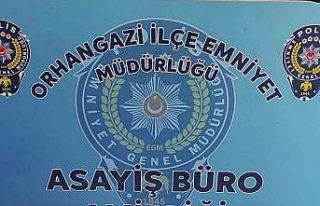 Bursa’da polisten kaçan otomobilden uyuşturucu...