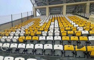 Bursaspor maçında 300 koltuk kırıldı