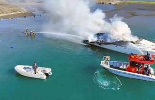 Büyükşehir acil müdahale teknesinden yat yangınına...