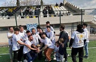 Camiden yeşil sahalara uzanan şampiyonluk