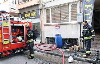 Çatı yangını itfaiyeyi seferber etti