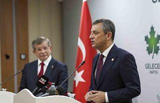 CHP Genel Başkanı Özel’den Davutoğlu’na ziyaret