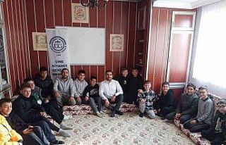 Çine’de genç gönüllüler çocuklarla buluştu