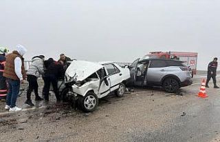 Cip ile çarpışan Fiat Tofaş kağıt gibi ezildi:...